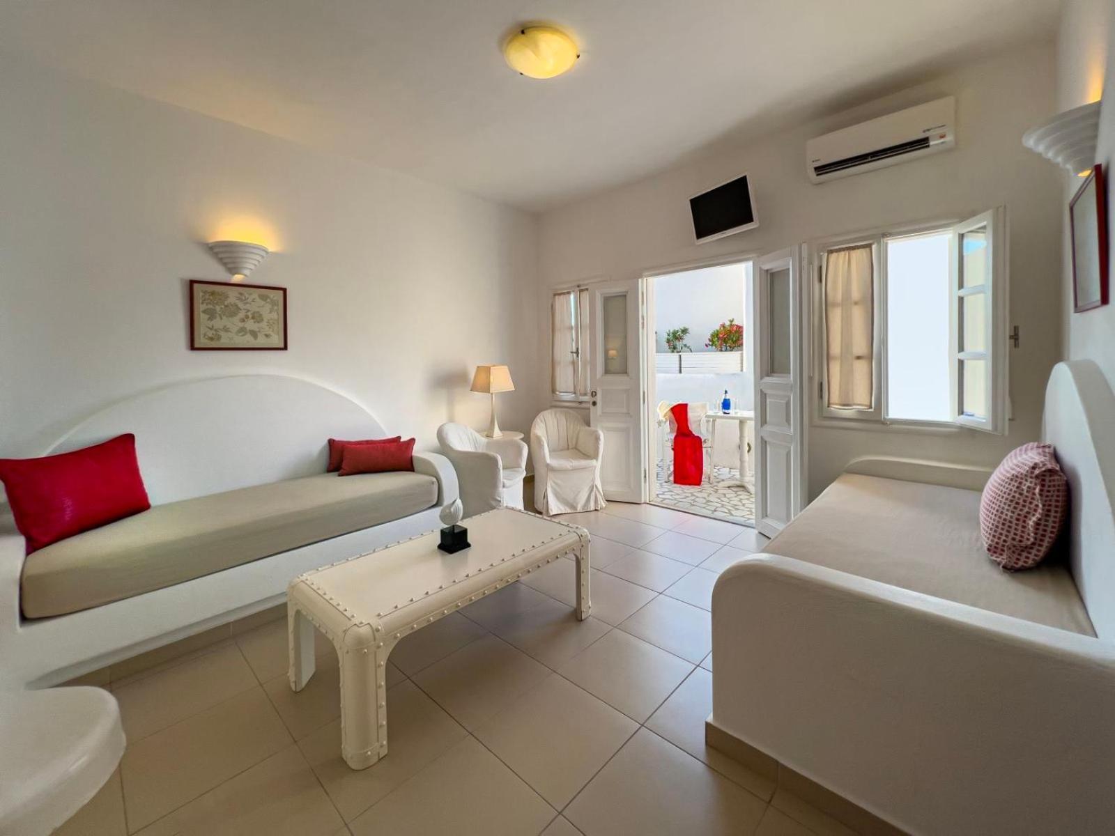 Folégandros Aspalathras White Hotel מראה חיצוני תמונה
